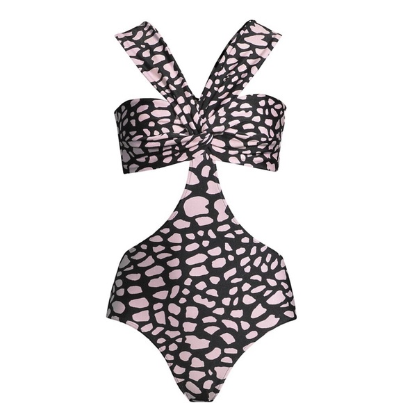 Patbo one piece - Picture 8 of 9